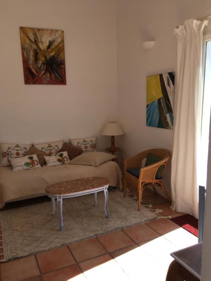 La Tangana Bed and Breakfast Rognes Eksteriør billede