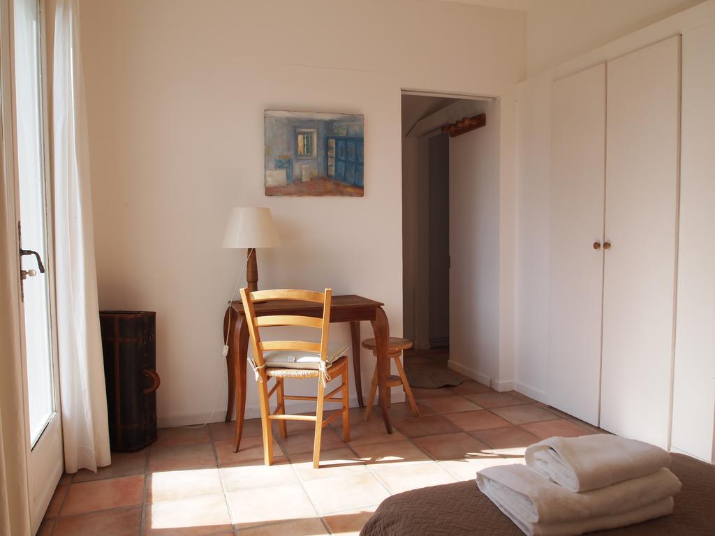 La Tangana Bed and Breakfast Rognes Eksteriør billede